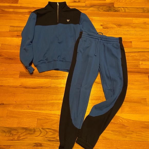 aritzia matching sweatsuit